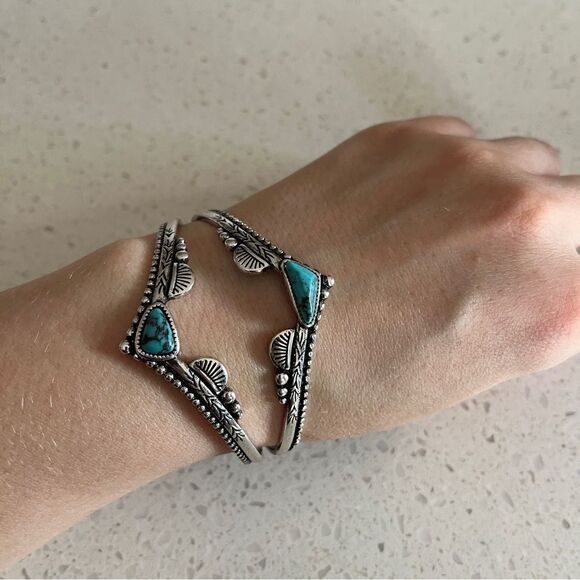 Natural Blue Turquoise Stone Decor Western Metal Cuff Bangle Bracelet - Picture 8 of 13